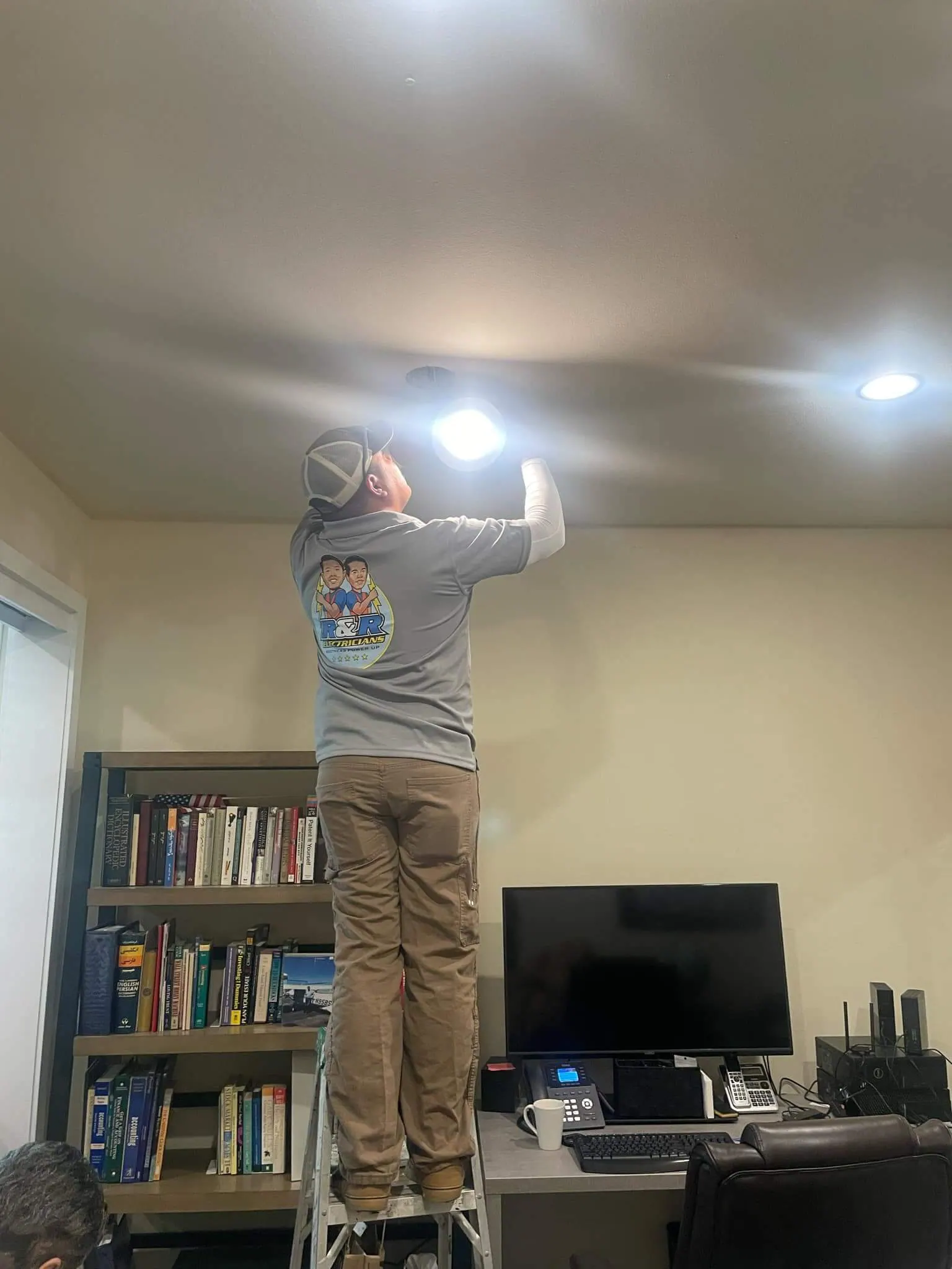 Recessed lights replacement and upgrade in Los Angeles home
