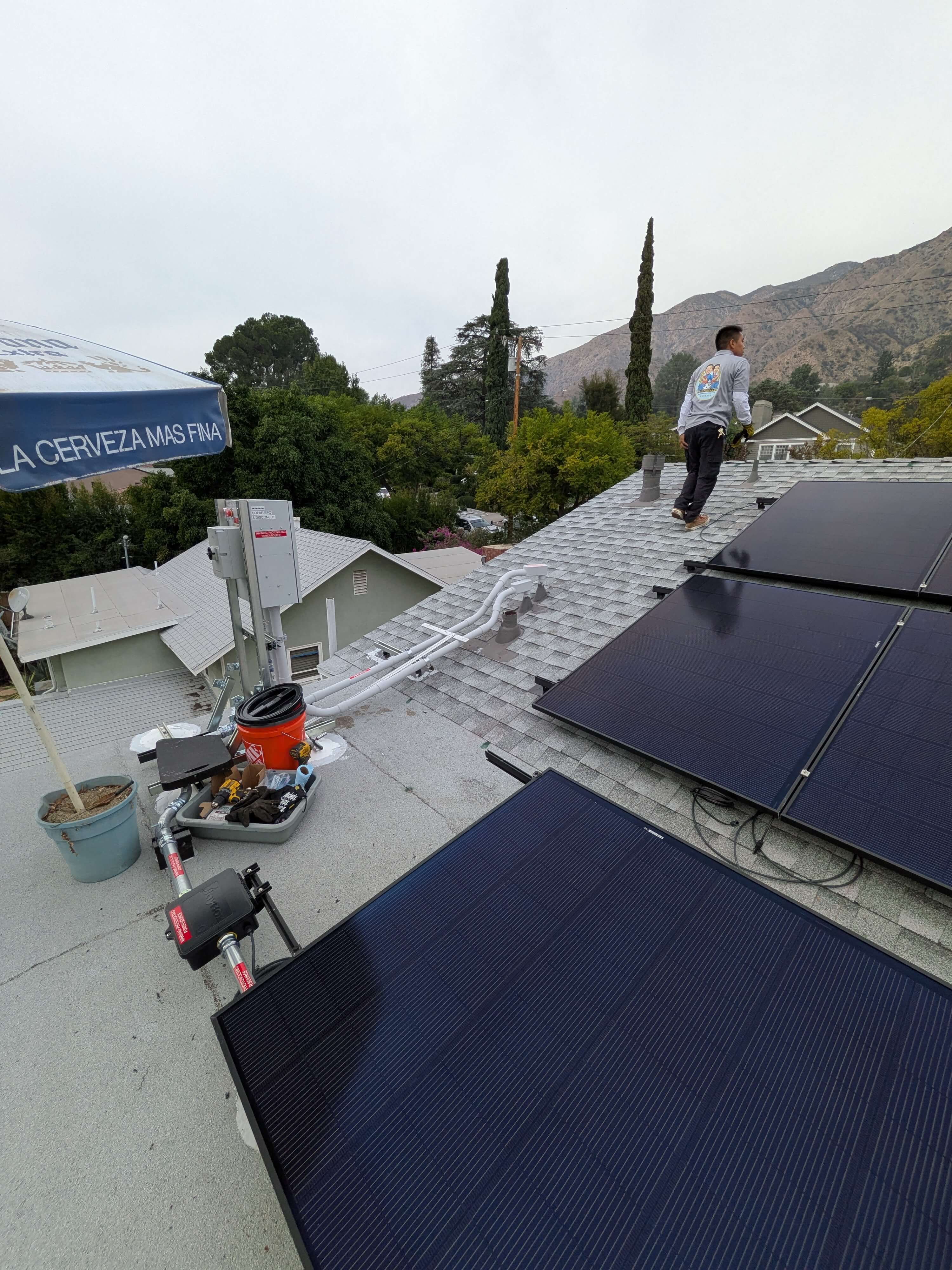 sierra_madre_solar_installation_with_lift 1